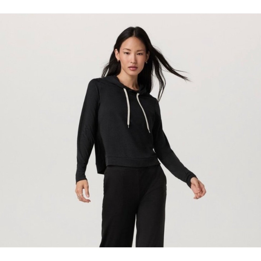 Vuori Halo Essential Crop Hoodie DreamKnit Black Large